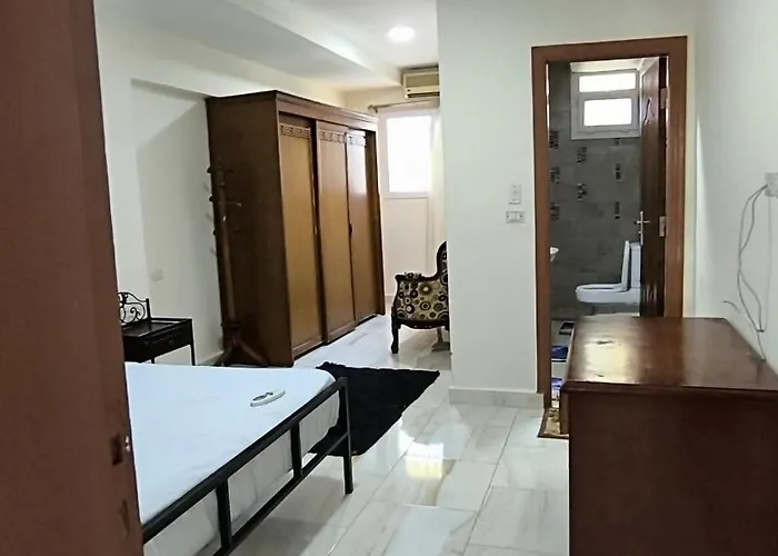 Paradise Hill Apartmanhotel